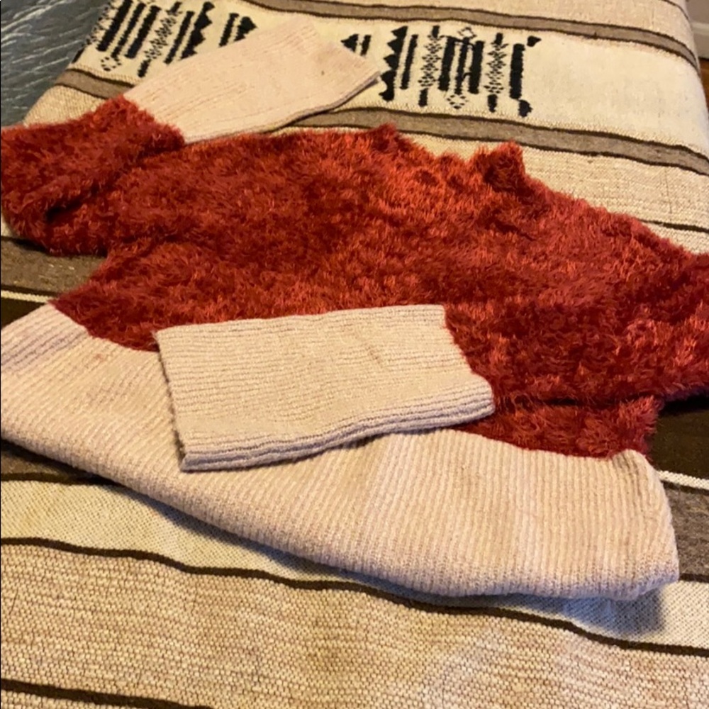 Olive + Oak sweater. Size small.